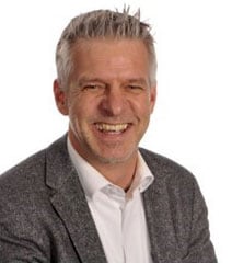 Michael Warnke headshot